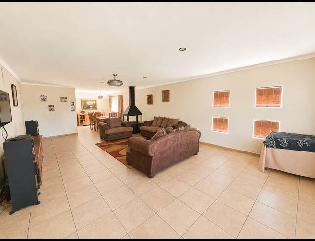 4 BEDROOM FREEHOLD FOR SALE IN MEYERTON CENTRAL